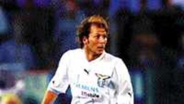 El ex valencianista Mendieta puede ir a la Juventus.