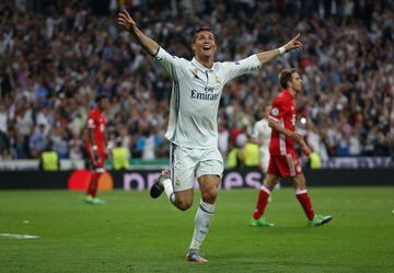 Durante la vuelta de cuartos de final de la Champions League de la temporada 2016/17 el portugu¨¦s anot¨® el gol 900 del Real Madrid en la Champions. En este caso fue contra el gigante alem¨¢n, el Bayern de M¨²nich.