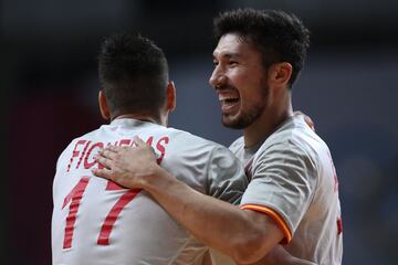 España cierra la primera fase con un triunfo fácil sobre Argentina (36-27) y espera a la noche de Tokio para conocer su rival de cuartos, que depende del Suecia-Dinamarca.