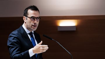 El ministro de Economía, Comercio y Empresa, Carlos Cuerpo, interviene durante una conferencia sobre crecimiento equilibrado y sostenible, en la sede del Consejo General de Economistas, a 12 de septiembre de 2024, en Madrid (España). El encuentro se ha celebrado bajo el título ‘Hacia un modelo de crecimiento de España equilibrado y sostenible’.
12 SEPTIEMBRE 2024;CONFERENCIA;ENCUENTRO;CHARLA;MINISTRO;CRECIMIENTO;ECONOMÍA
Carlos Luján / Europa Press
12/09/2024