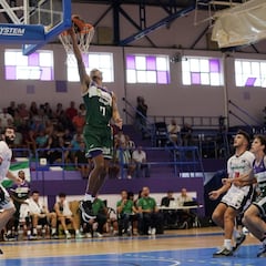 El Unicaja se desata ante un Covirán en construcción