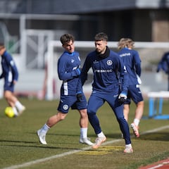 Manso pierde a Álex Calvo y Manu Nieto