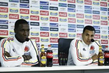 Los centrales de la defensa de Colombia, mostraron su motivación luego de ganar frente a Brasil en el estadio Monumental