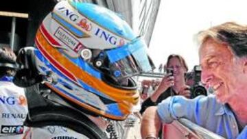 <b>MATRIMONIO FELIZ. </b>Montezemolo y Alonso, que se saludaron en los test de Monza 08, estarán juntos.