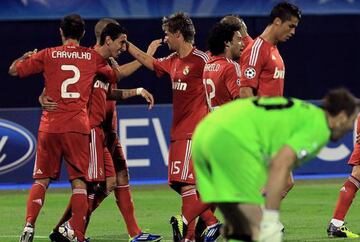De los 79 rivales a los que enfrentó el portugués con en el Real Madrid, seis se salvaron.
Al Zagreb lo desafió dos veces en la Champions League, ambas en 2011 donde los merengues ganaron 0-1 y 6-2.