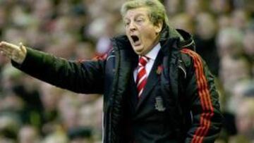 Hodgson quiere a Reina muchos años en Liverpool