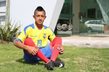 Pervis Estupiñan de 17 años, es de los grandes proyectos en la defensa de la Liga de Quito. 