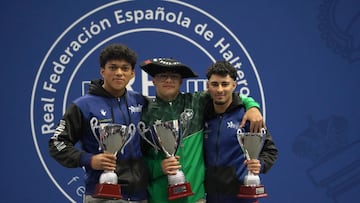 Podio del Campeonato de España Júnior de Halterofilia encabezado por Aarón Vallejo.