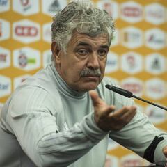 Tuca: "Se vería muy mal que no haya ascenso ni descenso"