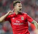 El Benfica golea al Feirense y le arrebata el liderato al Oporto