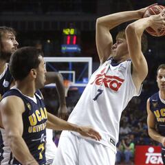 Campazzo aprieta al Madrid tras un fantástico duelo con Llull