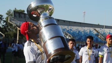 ¿Javier Correa deja Colo Colo?