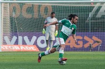 Valdivia no mostró la magia de siempre ante el Santos de Mena.