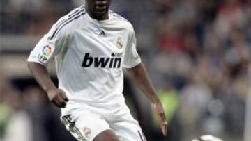 <b>NO CUENTA.</b> Mourinho sólo ha utlizado a Lass en 255 minutos en esta Liga.