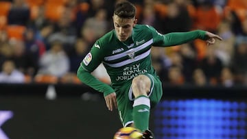 Adri&aacute;n Mar&iacute;n, jugador del Legan&eacute;s, contra el Valencia.