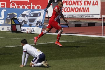 Leandro Benegas ha anotado 9 goles en 23 partidos, uno con Palestino y ocho con Curicó Unido.