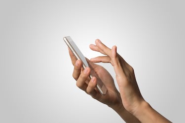 La función que viene implementada en tu celular y deberías desactivar para evitar posibles robos de datos