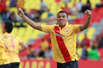 El ecuatoriano jugó un par de años en la Liga MX y posteriormente dio el salto a Europa, donde sigue militando hasta ahora. Muchos equipos se quedaron con las ganas de tenerlo en sus filas.