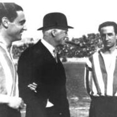 Míster Pentland viene para cambiar nuestro fútbol (1921)