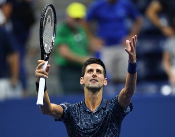 Novak Djokovic ante John Millman.