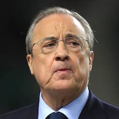 La afición culpa de la crisis del Real Madrid a Florentino Pérez