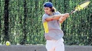<b>ENTRENAMIENTOS. </b>Rafa prepara el torneo francés sobre tierra.