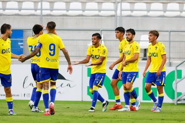 Marcos Denia salva la papeleta ante el Al Ettifaq