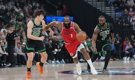 Brown y los Celtics arrasan LA