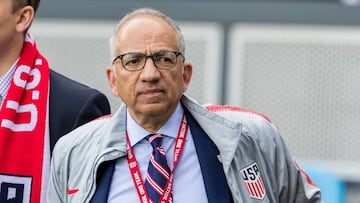 Miami Dolphins owner files lawsuit againt US Soccer