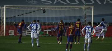 1-1. Mikel Oyarzabal marc¨® de penalti el primer gol.