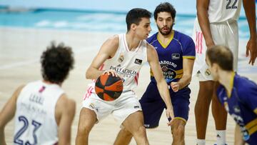 Carlos Alcocen of Real Madrid and Pepe Pozas of Obradoiro in action during the spanish league, Liga Endesa ACB, basketball match played between Real Madrid and Monbus Obradoiro at Wizink Center pavilion on October 20, 2020 in Madrid, Spain.
AFP7 / Europa Press / Europa Press
20/10/2020 ONLY FOR USE IN SPAIN