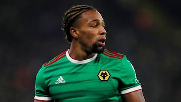 Adama Traoré durante el partido de Premier League entre Watford y Wolverhampton.