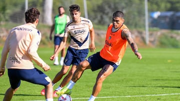 Brian Ocampo en el entrenamiento matinal del pasado 7 de noviembre en la Ciudad Deportiva.
