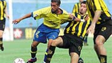 <b>BUEN JUEGO</b>. Pese al abultado marcador en contra, el equipo de Juan Manuel Rodríguez controló el balón durante casi todo el encuentro