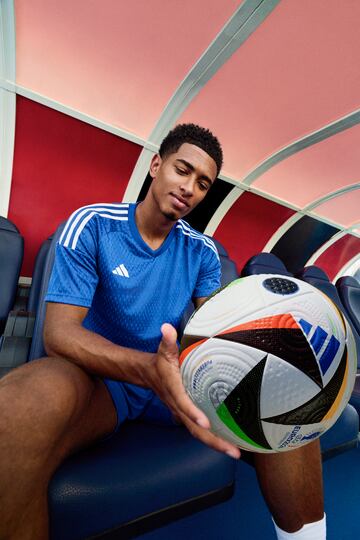 EURO 2024 new ball revealed by Adidas
JUDE BELLINGHAM