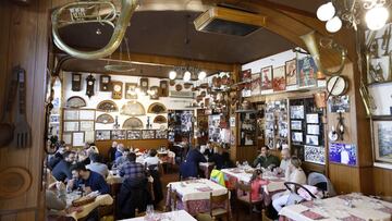 El restaurante funcionando ayer, día grande en Italia.