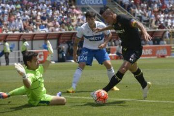 Las mejores imágenes del clásico Universidad Católica - Colo Colo