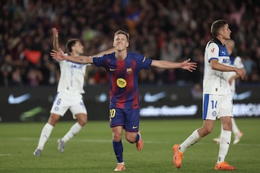 Qué buen balón filtró Lamine Yamal para dejar a Dani Olmo en su mano a mano ante Sivera, finalizando de forma exquisita con un disparo sutil. Doblete particular para el mediapunta azulgrana.