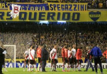 Se empaña el clásico Boca-River por agresión de hinchas