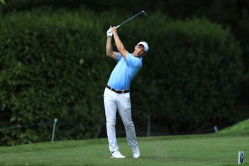 El gran delantero ucraniano, balón de oro en 2004, es un ídolo en Ucrania y le invitaron a participar en el torneo nacional de golf. Su buena actuación le llevó a otros torfeos de golf de famosos. Además de joven era una gran promesa del boxeo pero se decidió por el fútbol.