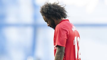 Marcelo, cabizbajo en el Real Sociedad-Real Madrid de la 37ª jornada de LaLiga Santander disputado en Anoeta.