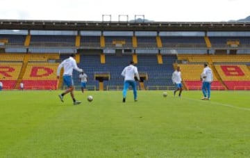 Colombia trabajó en campo durante la mañana. En la tarde hizo gimnasio