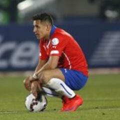 Molestia de Alexis Sánchez no le impedirá actuar frente a Bolivia