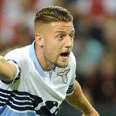 El PSG se interesa en dos jugadores de la Lazio