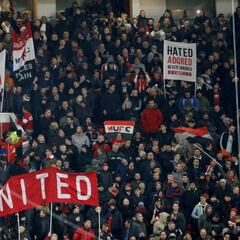 Mourinho Gone! Man United fans react to sacking