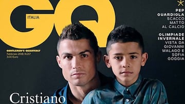 Cristiano Ronaldo con su hijo mayor, Cristiano Jr., en la portada de la edici&oacute;n italiana de la revista GQ.