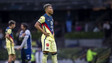 Roger Mart&iacute;nez en un partido del Am&eacute;rica