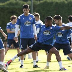 Vázquez prueba delantera para Guijuelo con Miku y Beauvue