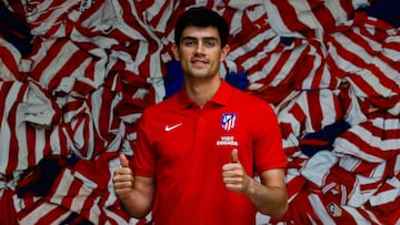 Mario de Luis firma por el Atlético.