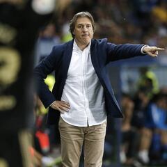 Sergio Egea está obligado a tirar de fondo de armario